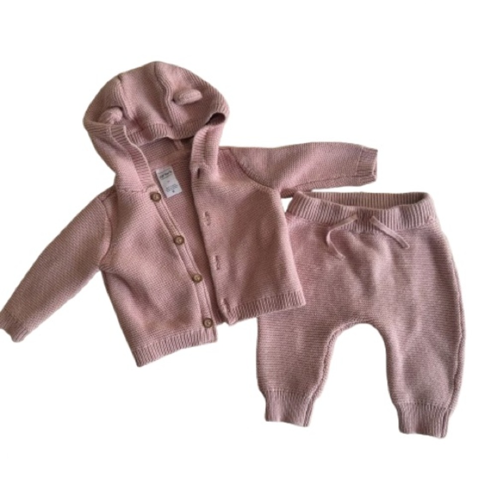 Carter's Cozy Pink Matching Set with Hooded Sweater size 6 months.